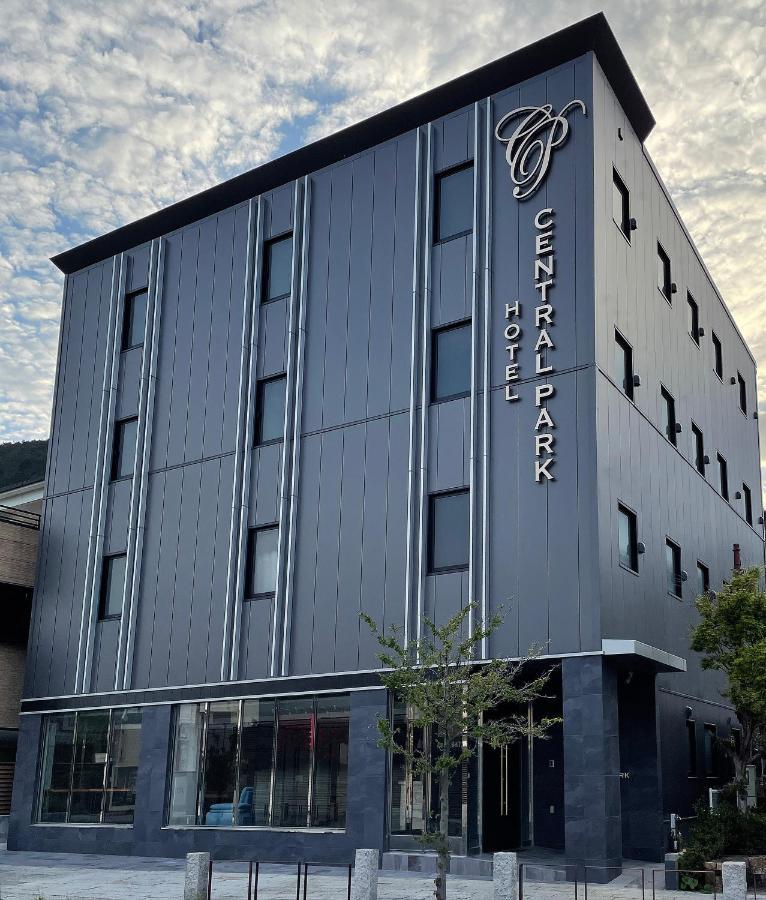 צושימה 対馬 Central Park Hotel מראה חיצוני תמונה